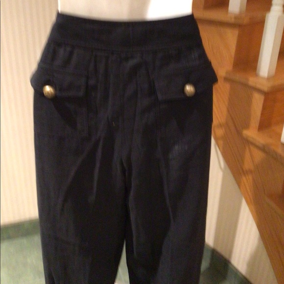 NWT genie like ankle/capris pants also comes with extra button - Picture 4 of 9